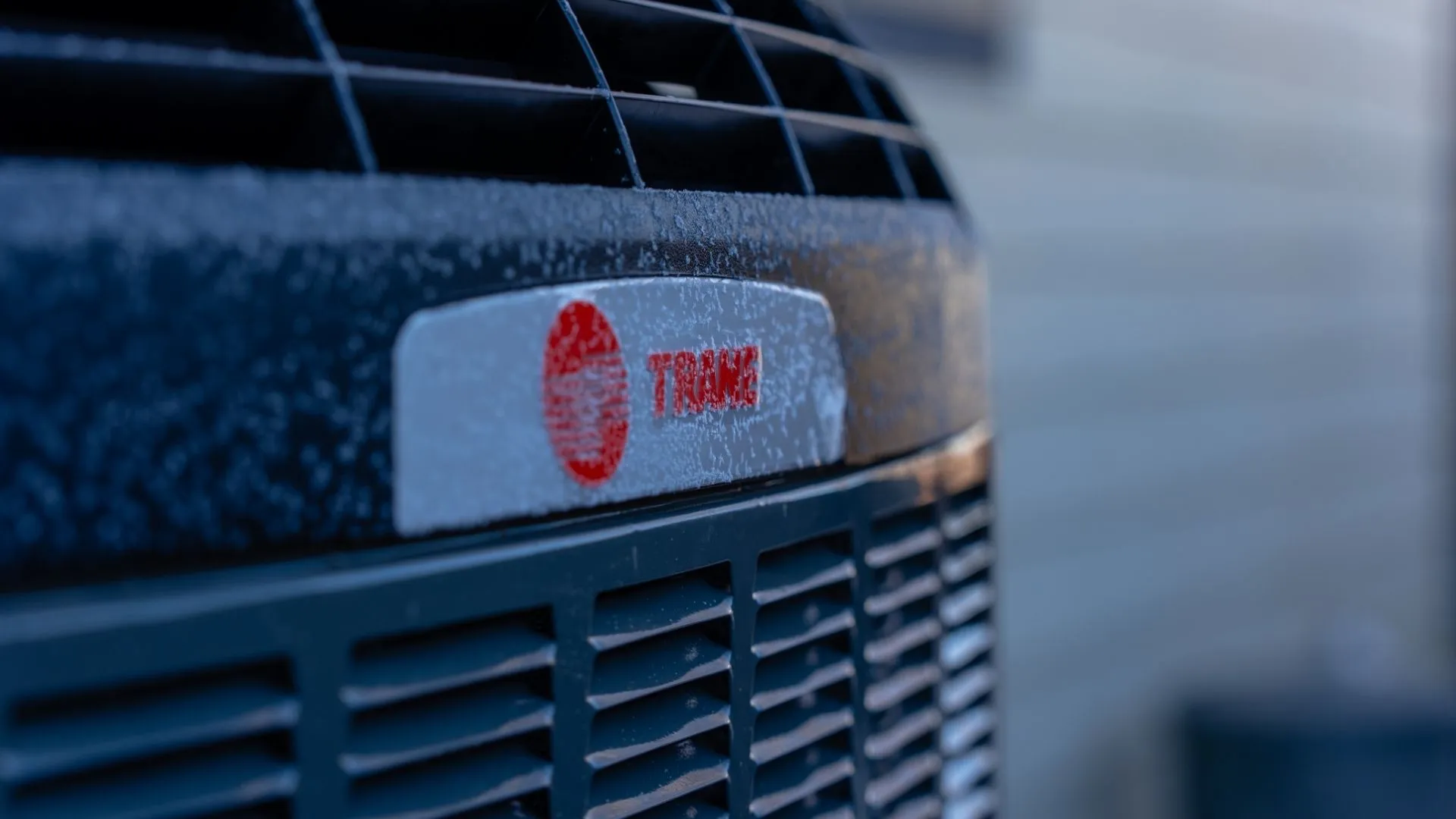 Trane Heat Pump Condenser Unit in Cold Weather Trane Heat Pump Condenser Unit in Cold Weather