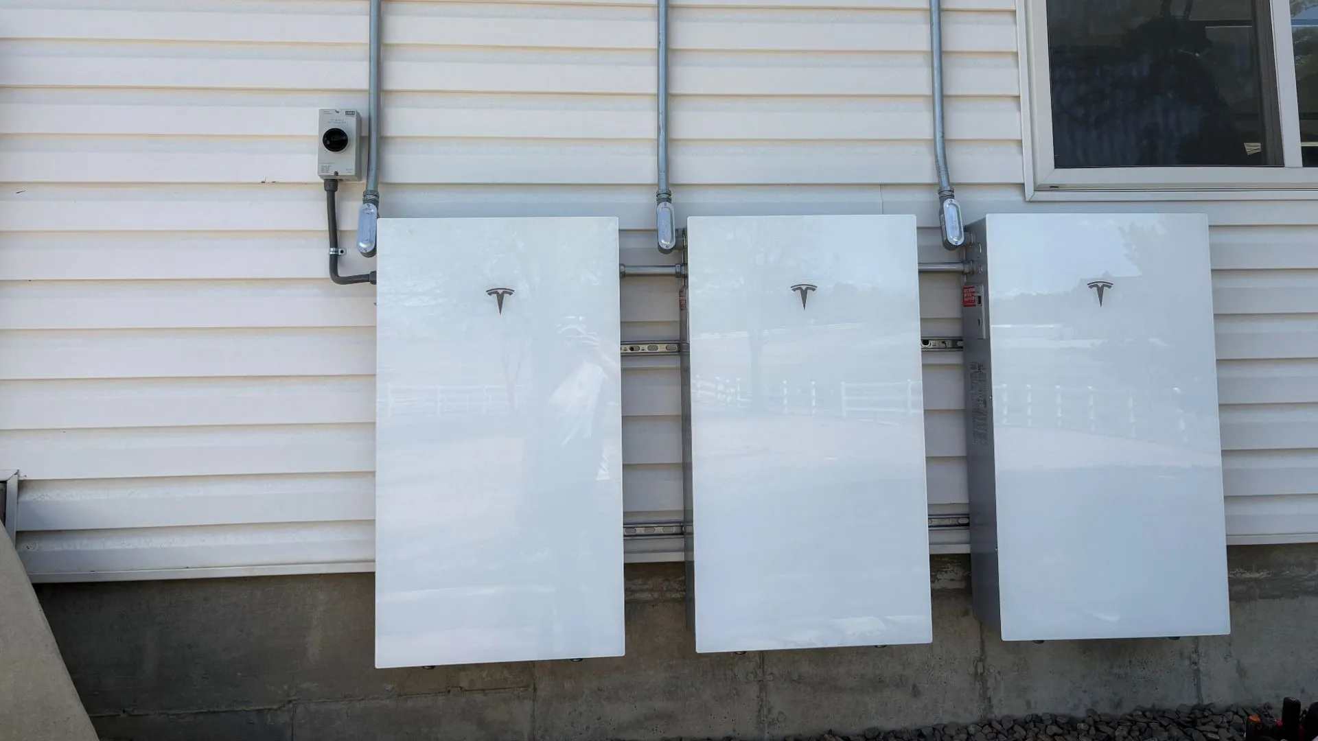Multiple Tesla Backup Batteries for Residential Property Multiple Tesla Backup Batteries for Residential Property